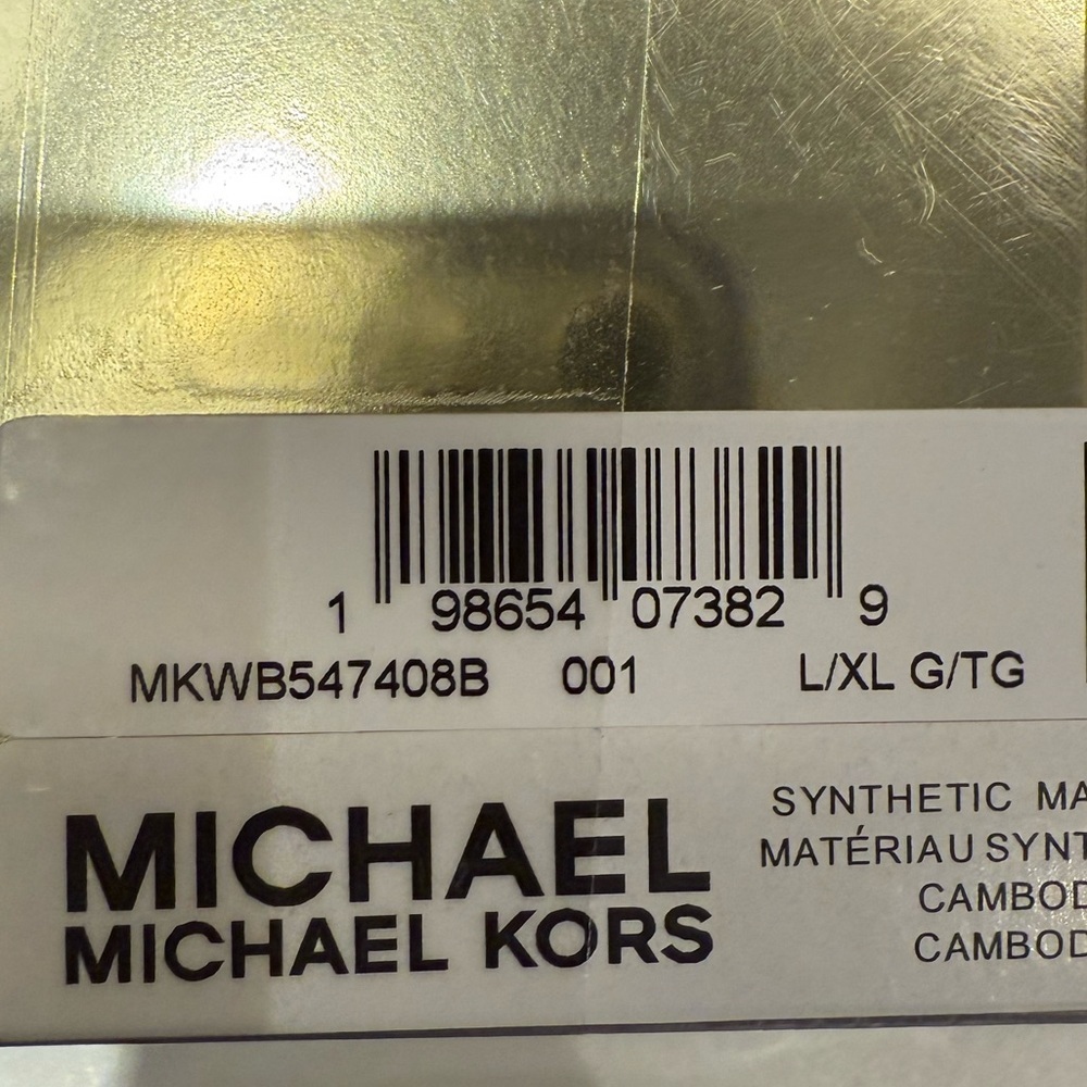 Michael Kors Women's Vegan leather Belt with gold buckle and accents. Size Large - Picture 7 of 8